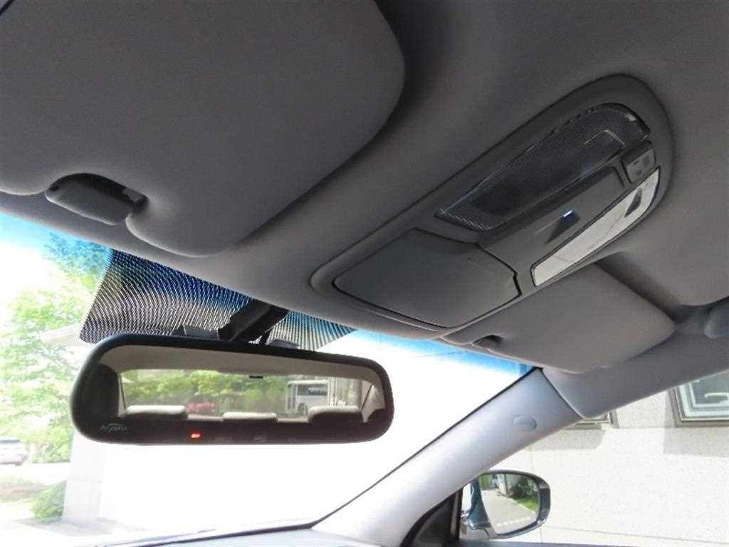 KIA K7 - Vista 10