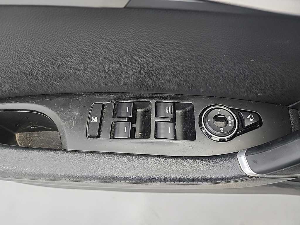 HYUNDAI i40 2014 Negro - Importación desde Corea - HF Imports Iquique - Foto 17