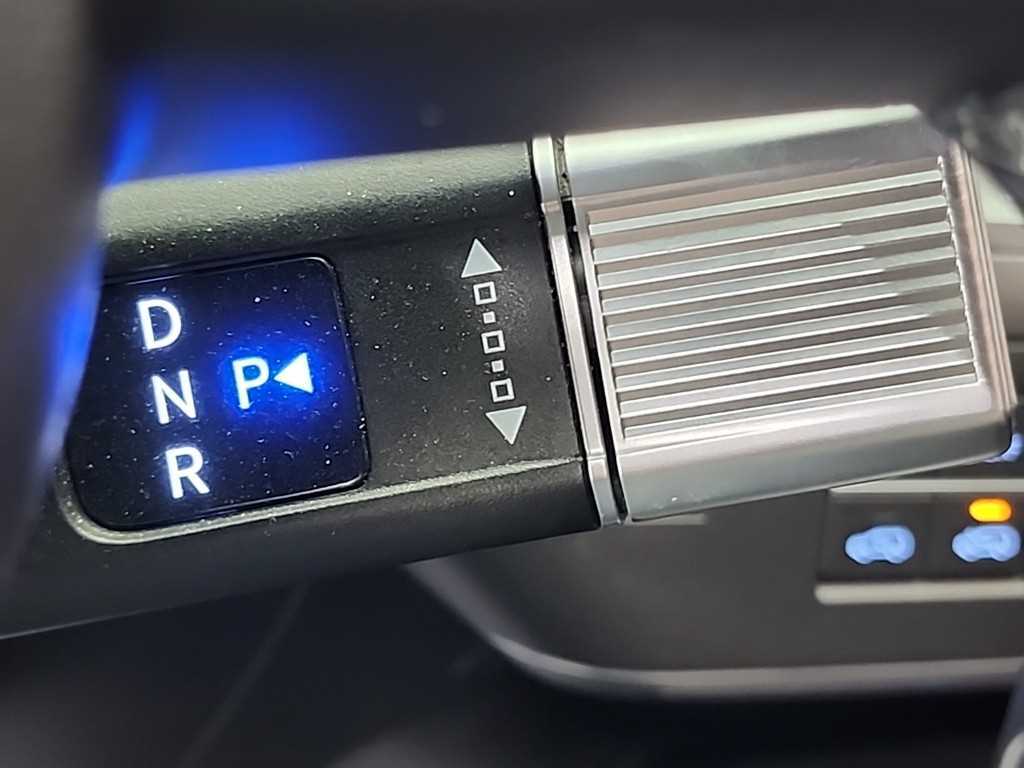 HYUNDAI Kona - Vista 8