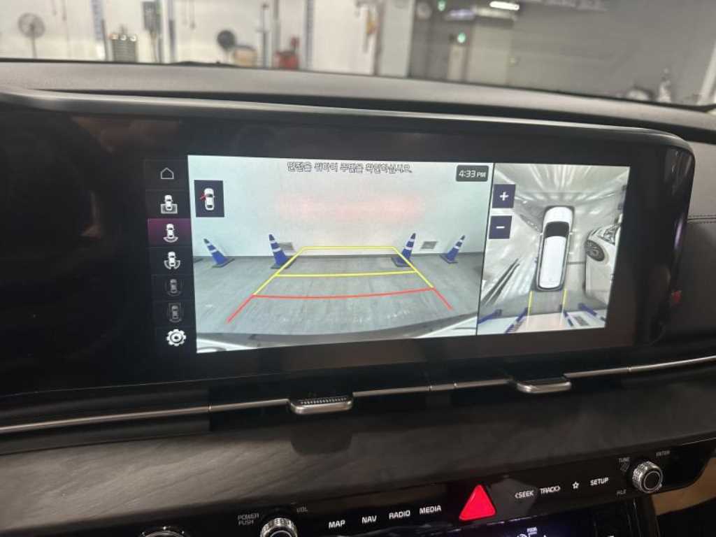 KIA Carnival - Vista 8
