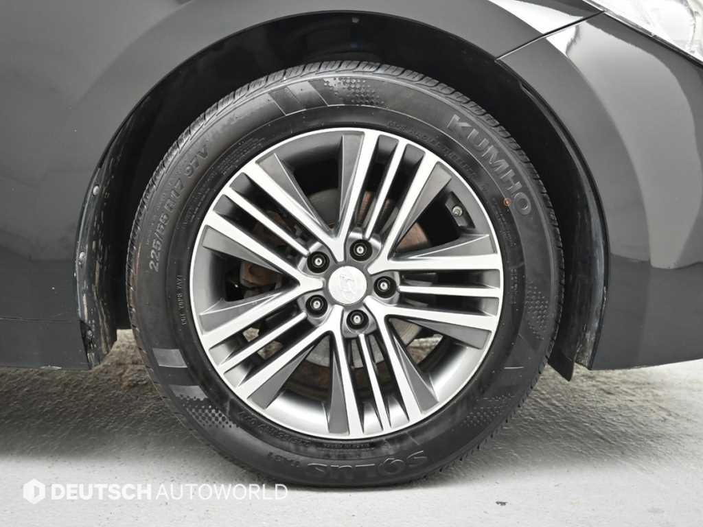 HYUNDAI Grandeur - Vista 5