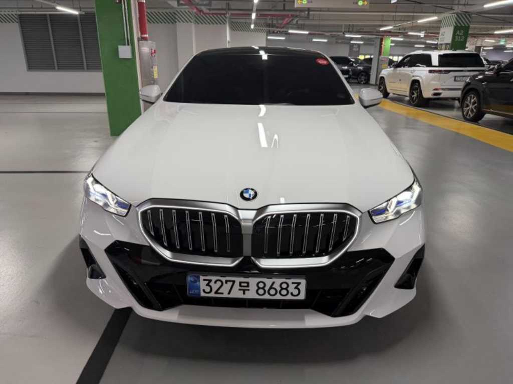 BMW 5 Series 2024 Blanco - Importación desde Corea - HF Imports Iquique - Foto 1