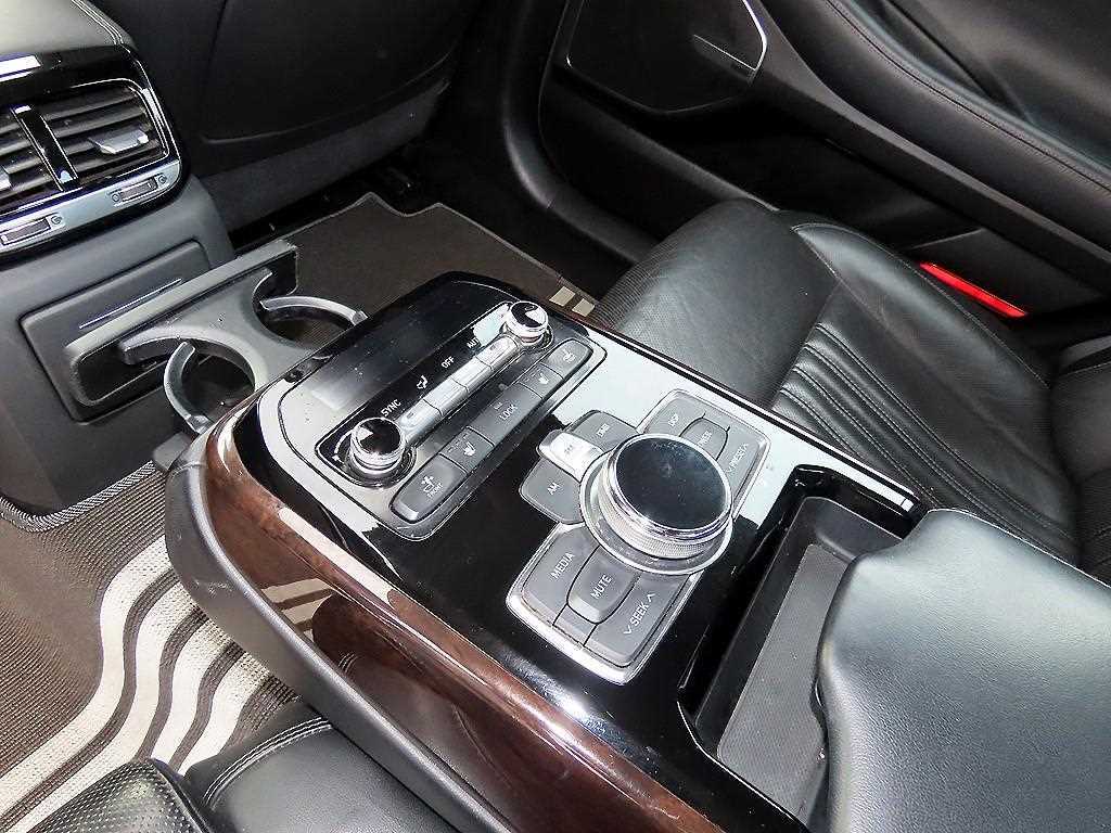 Genesis EQ900 2016 Negro - Importación desde Corea - HF Imports Iquique - Foto 17