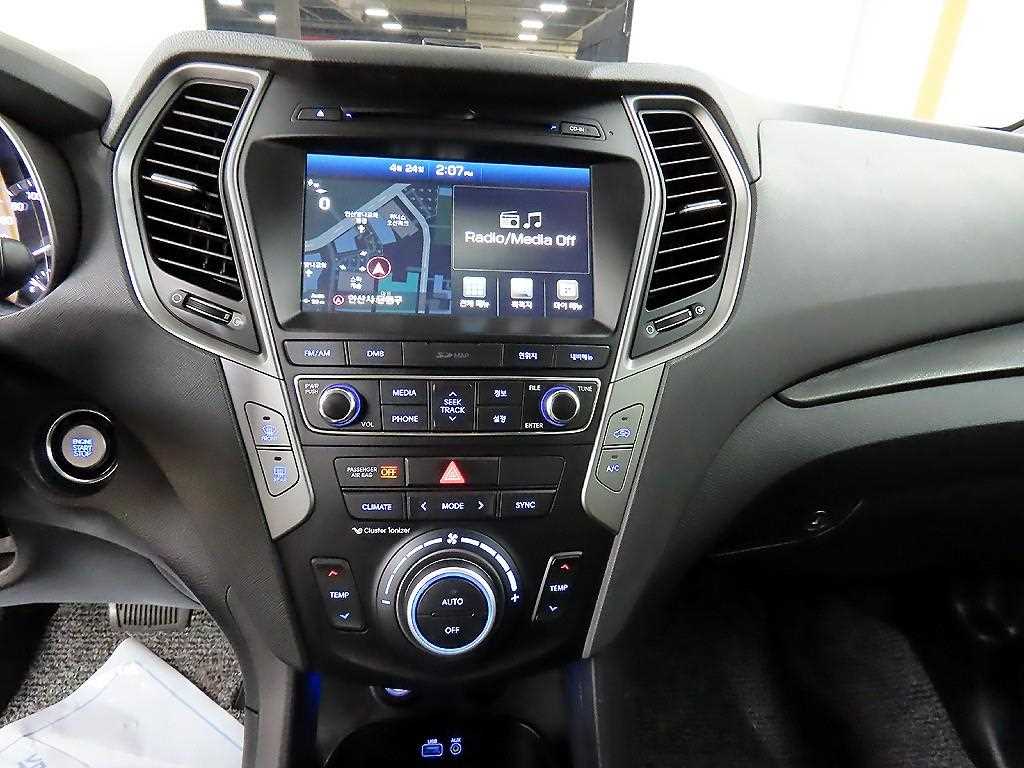 HYUNDAI Santa Fe 2016 Negro - Importación desde Corea - HF Imports Iquique - Foto 14