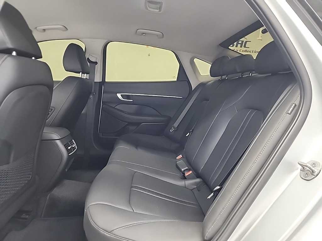 HYUNDAI Sonata - Vista 12