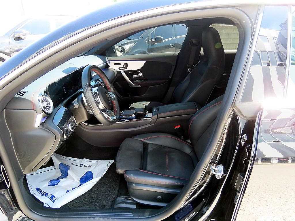 Mercedes Benz CLA Class - Vista 5