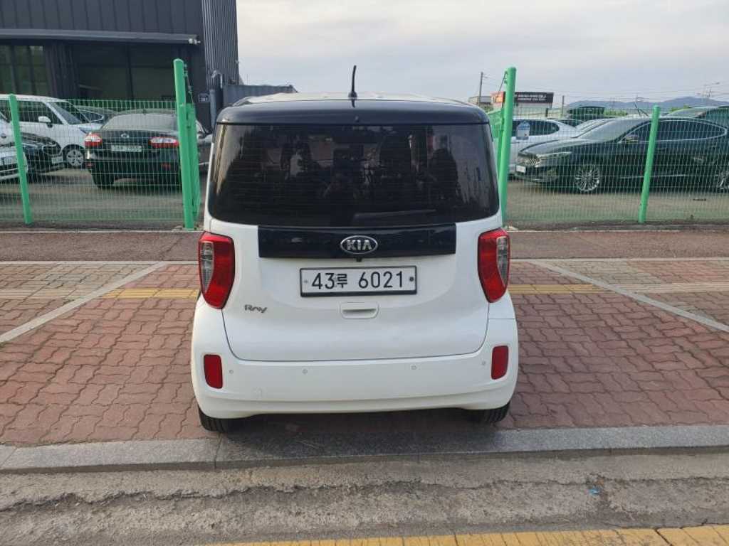 KIA Ray - Vista 6
