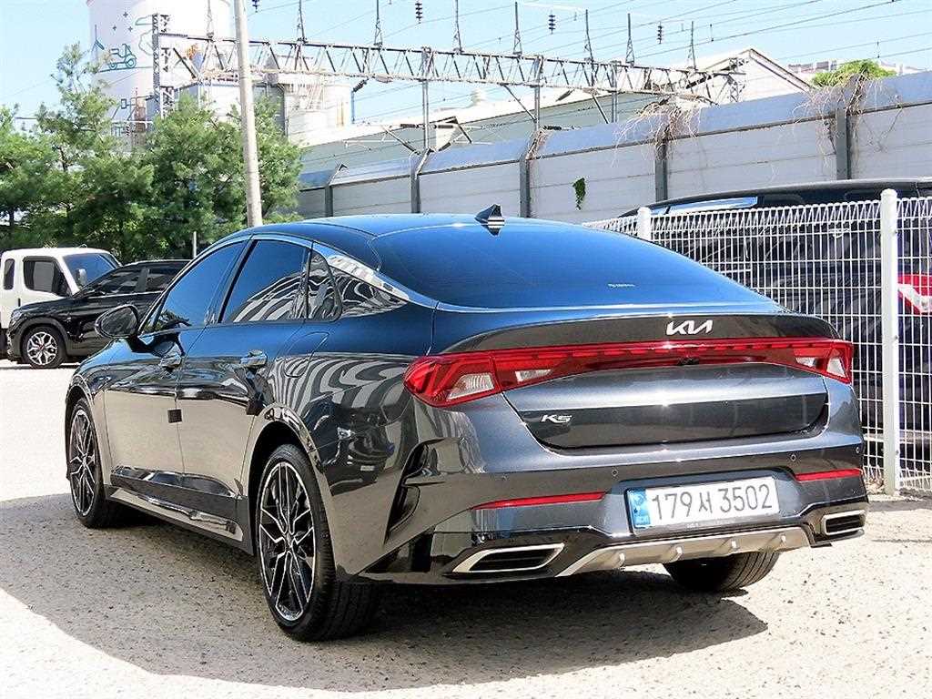 KIA K5 - Vista 3