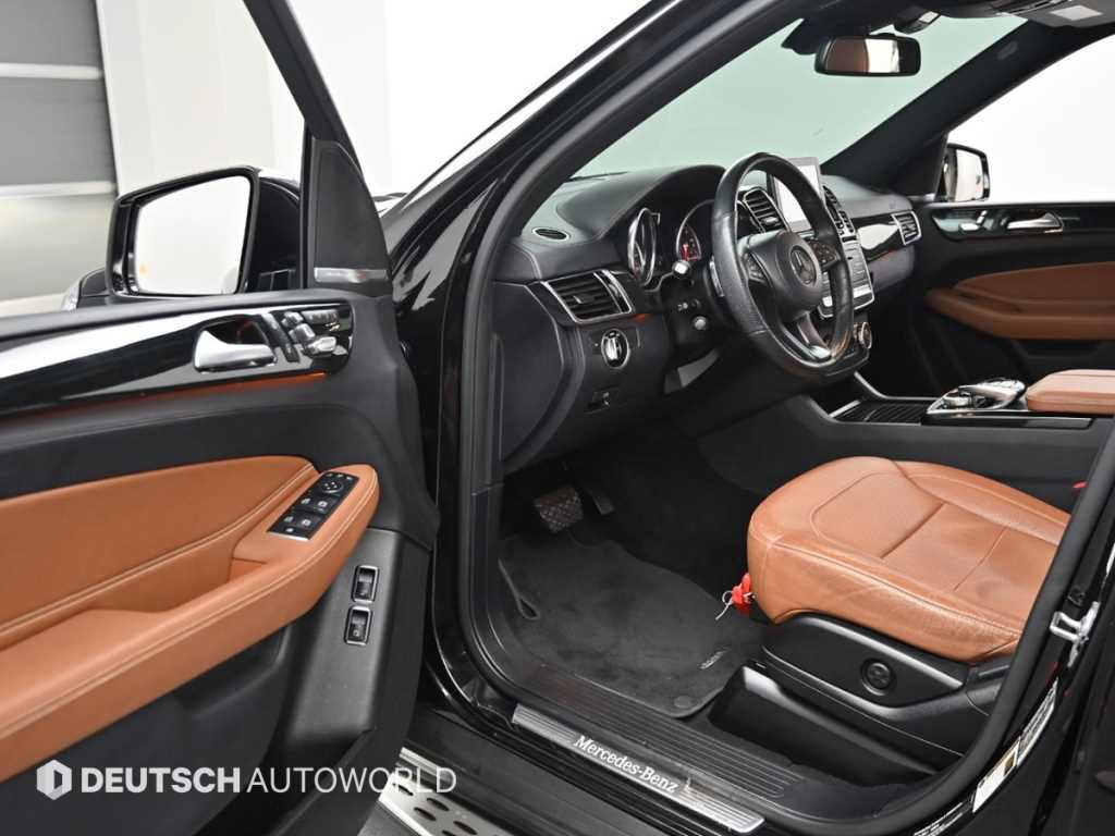 Mercedes Benz GLS Class - Vista 11