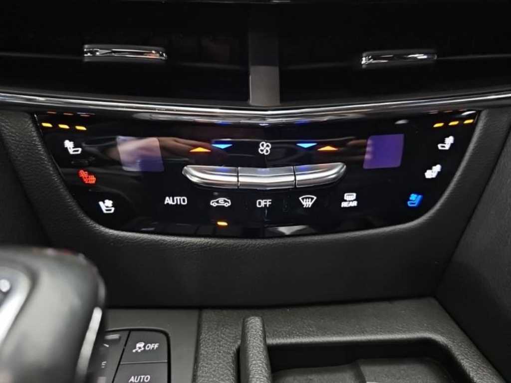 Cadillac CT6 - Vista 12