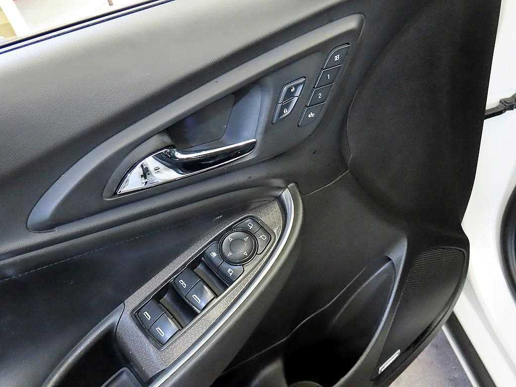 Chevrolet Malibu 2017 Blanco - Importación desde Corea - HF Imports Iquique - Foto 13