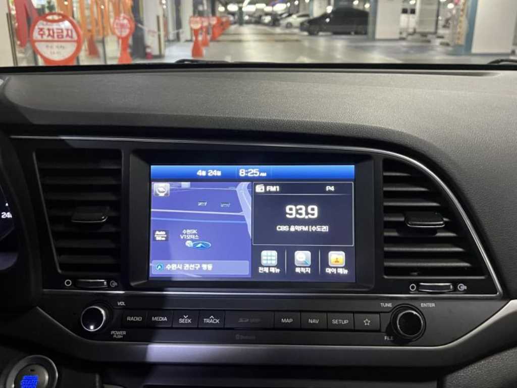 HYUNDAI Avante - Vista 8