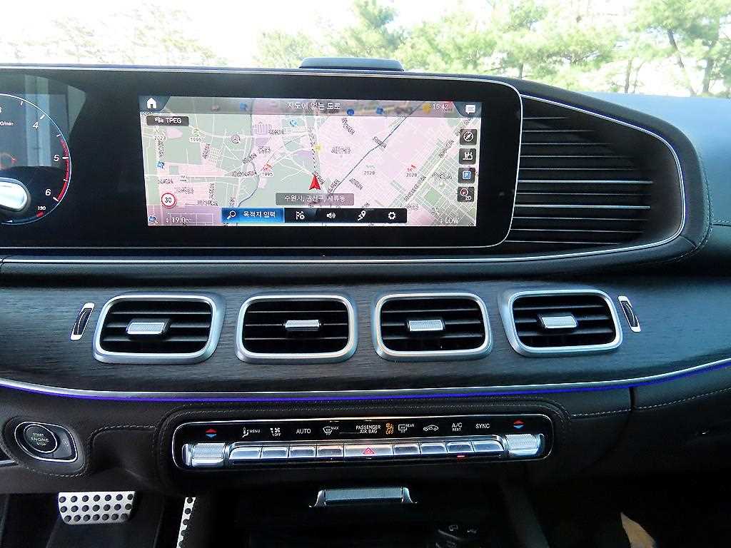 Mercedes Benz GLS Class - Vista 12