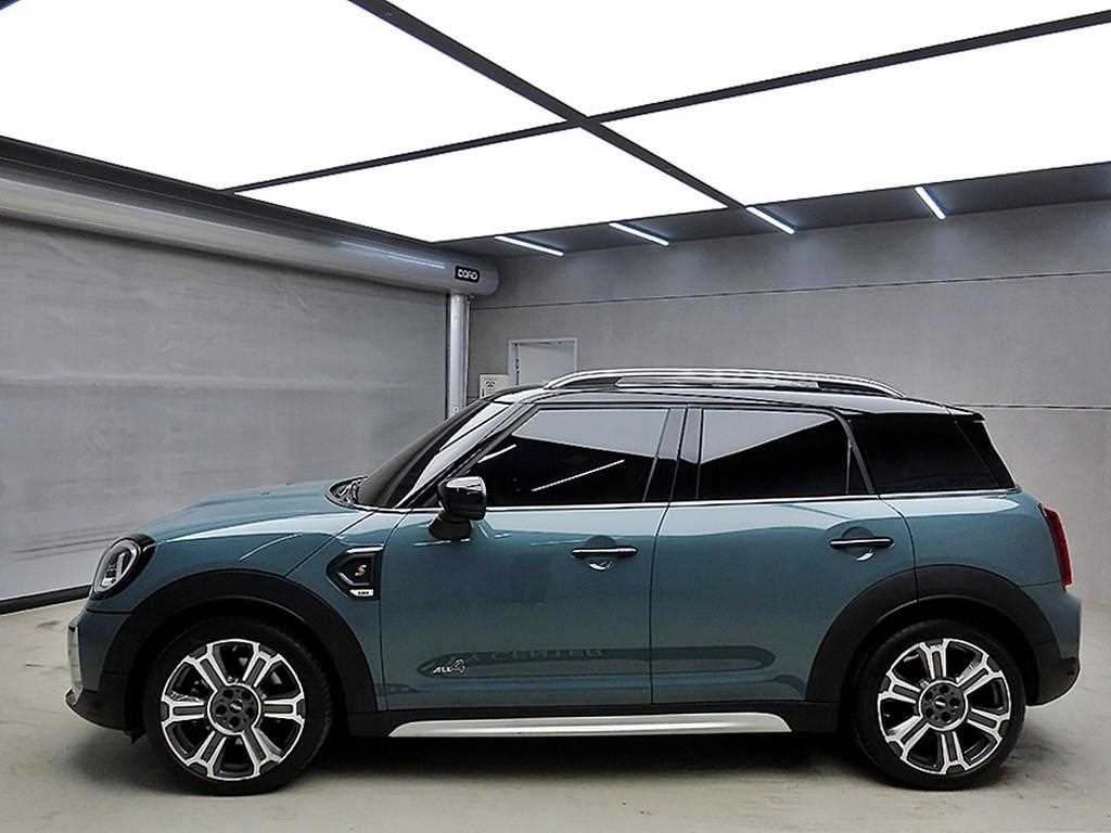 Mini Countryman - Vista 4