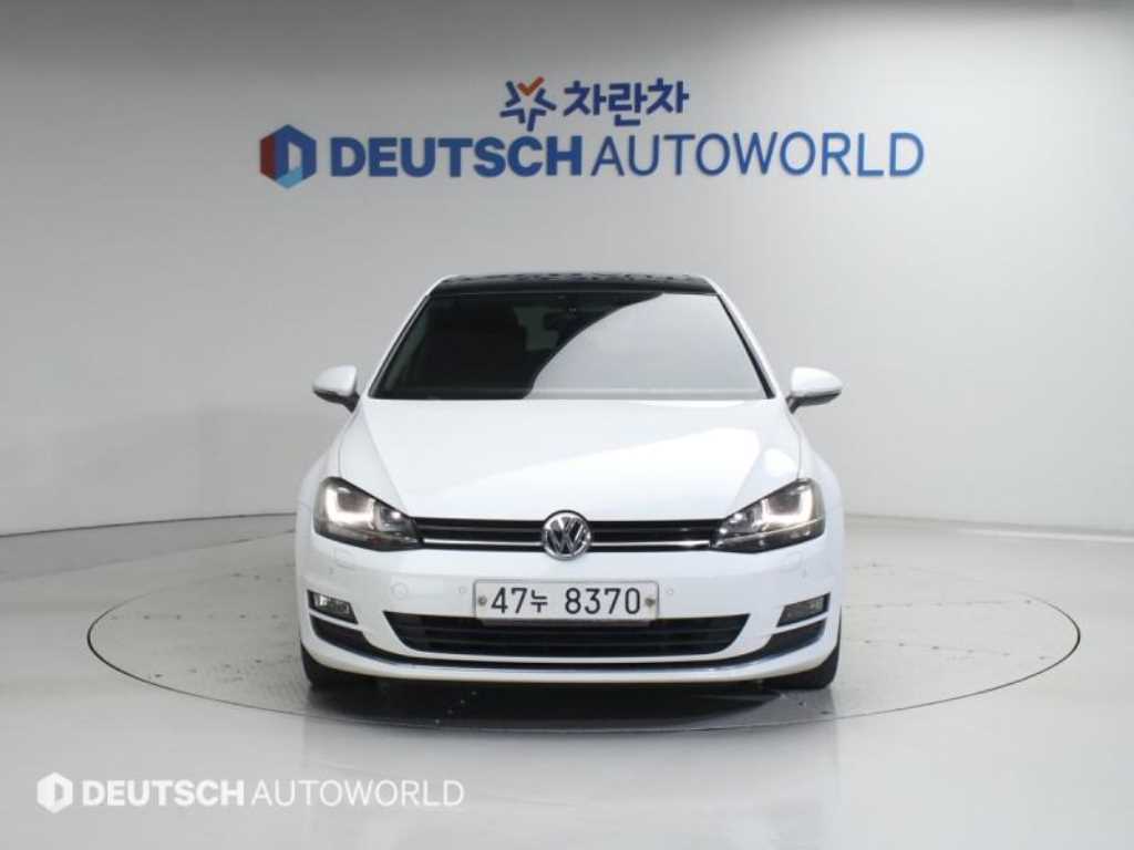 Volkswagen Golf - Vista 3
