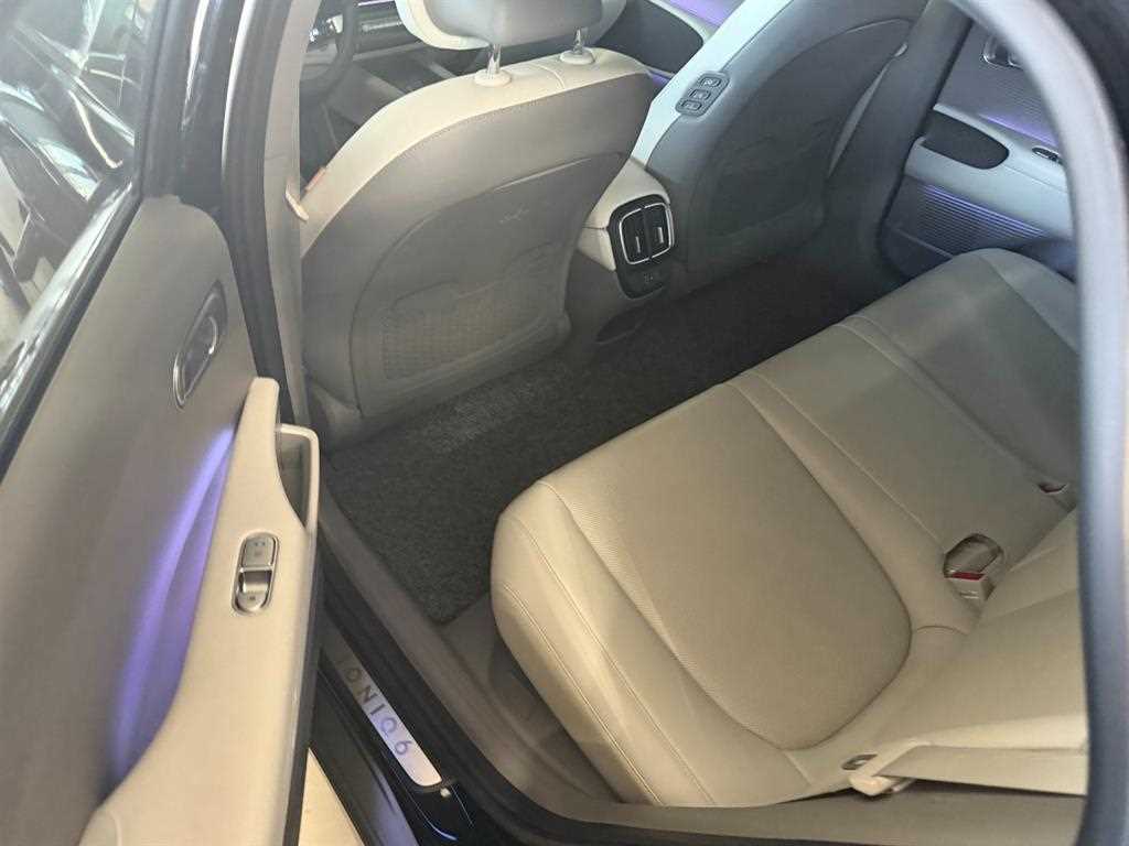 HYUNDAI Ioniq 6 - Vista 9