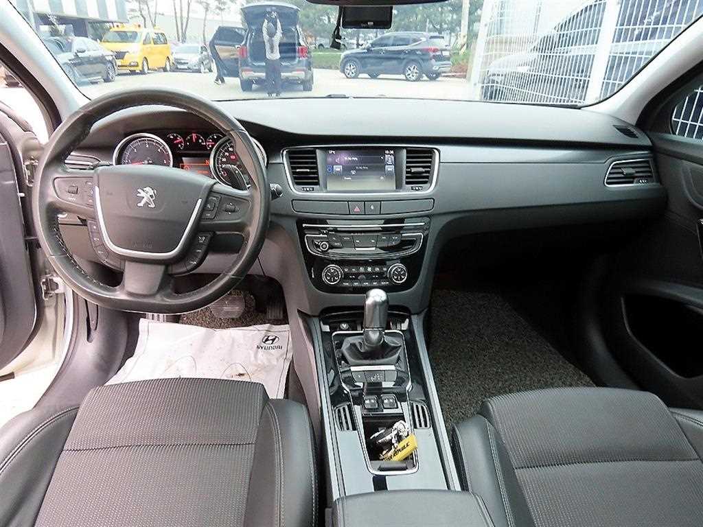Peugeot 508 - Vista 7