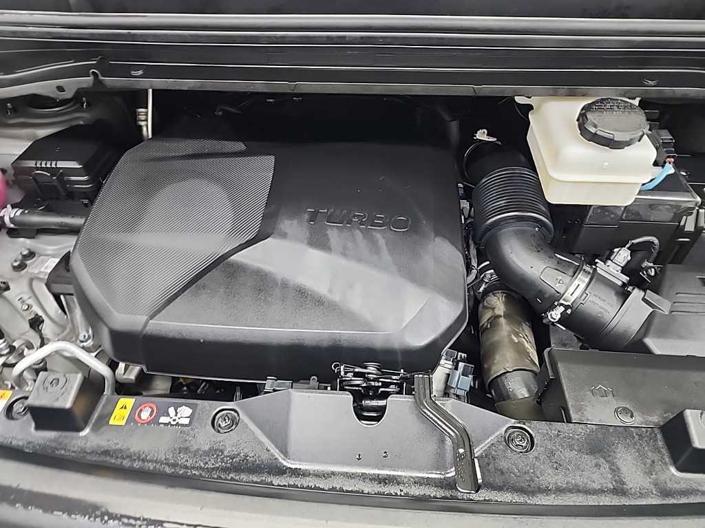 HYUNDAI Staria - Vista 5