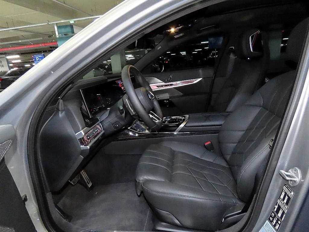 BMW 7 Series - Vista 6