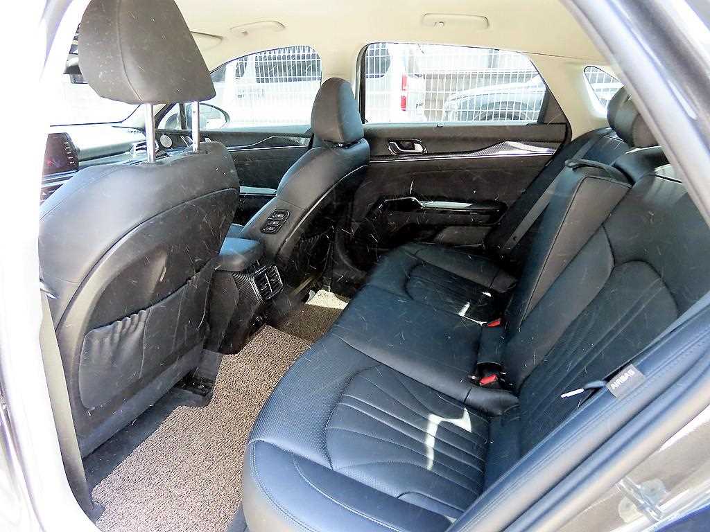 KIA K5 - Vista 6