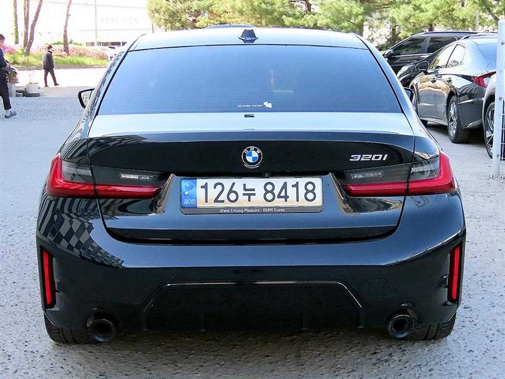 BMW 3 series - Vista 4