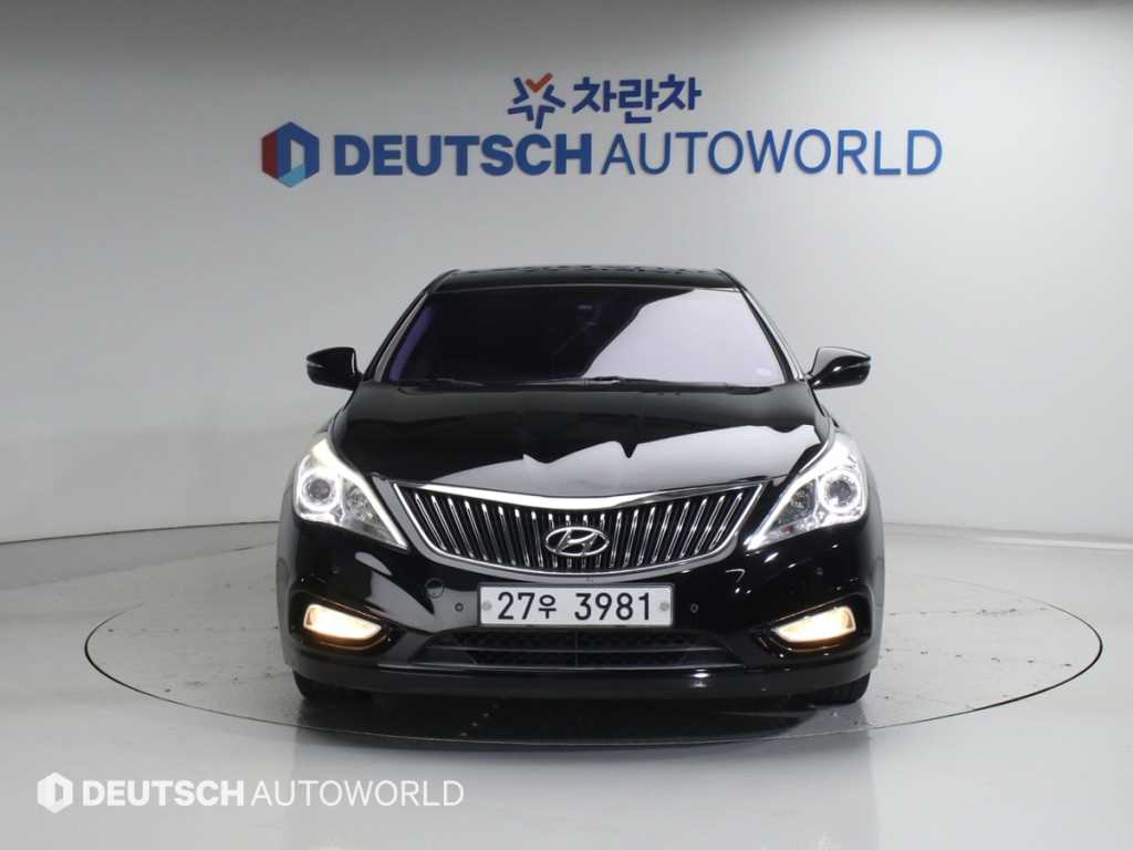 HYUNDAI Grandeur - Vista 3
