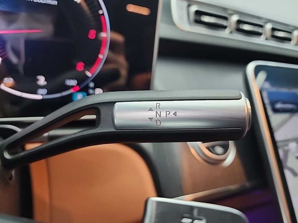 Mercedes Benz S Class - Vista 9