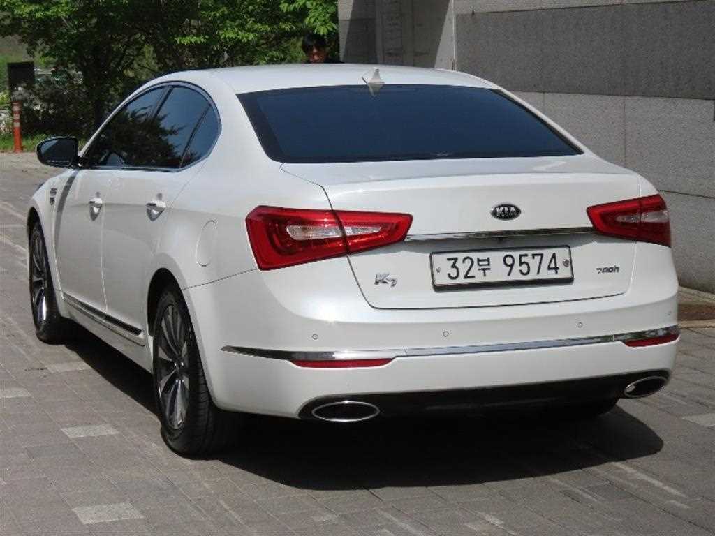 KIA K7 - Vista 4
