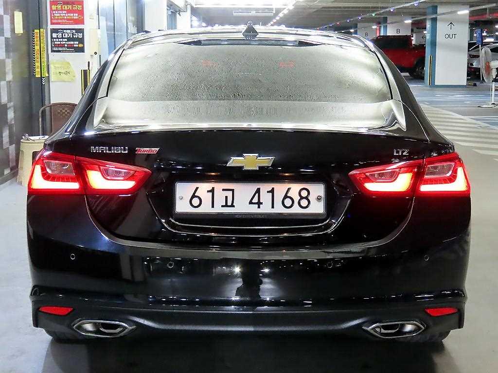 Chevrolet Malibu - Vista 5