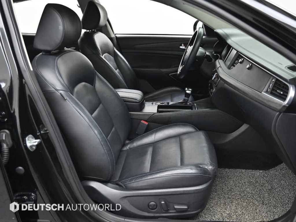 KIA K7 - Vista 10