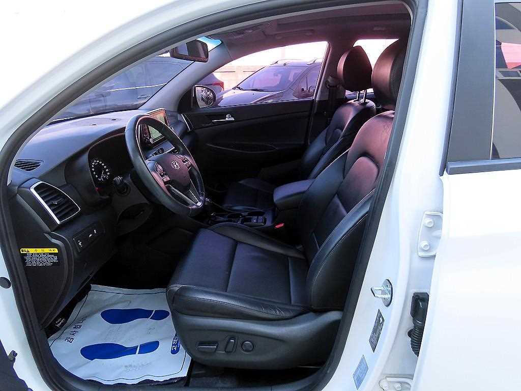 HYUNDAI Tucson - Vista 5