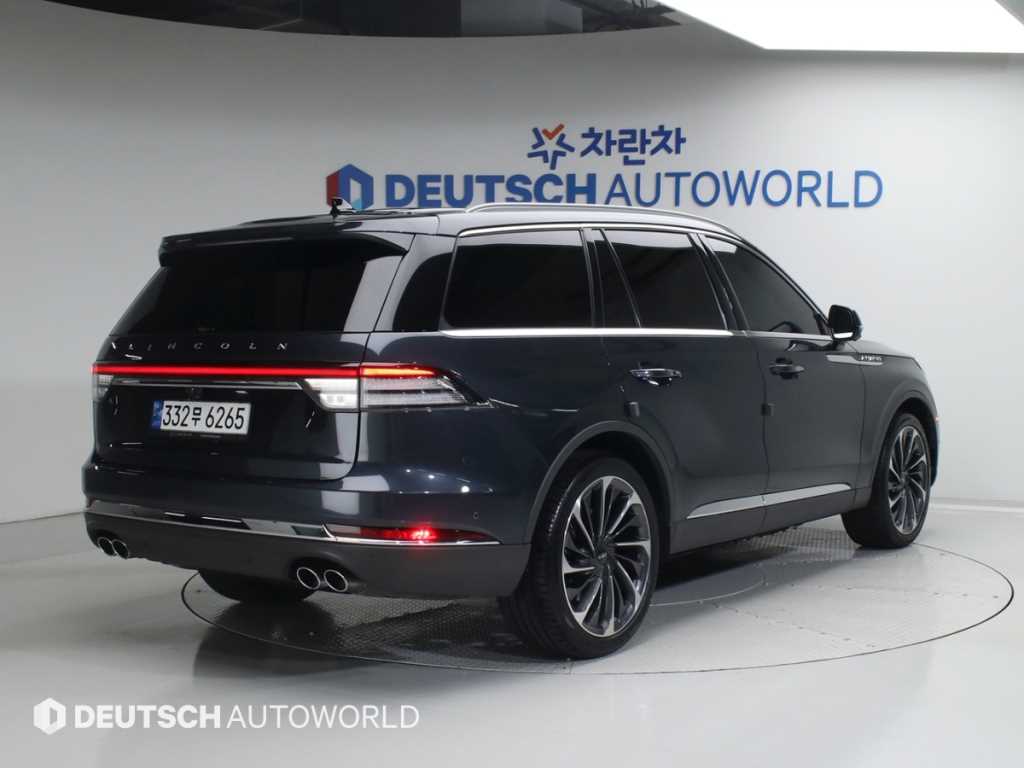 Lincoln Aviator - Vista 2