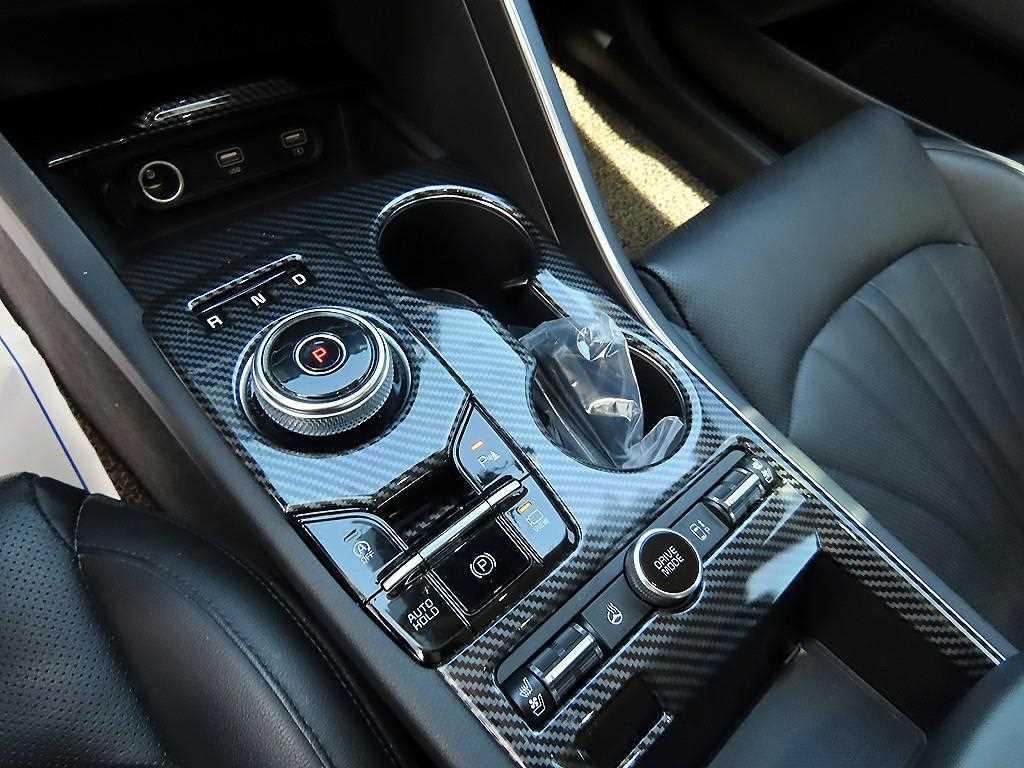 KIA K5 - Vista 10