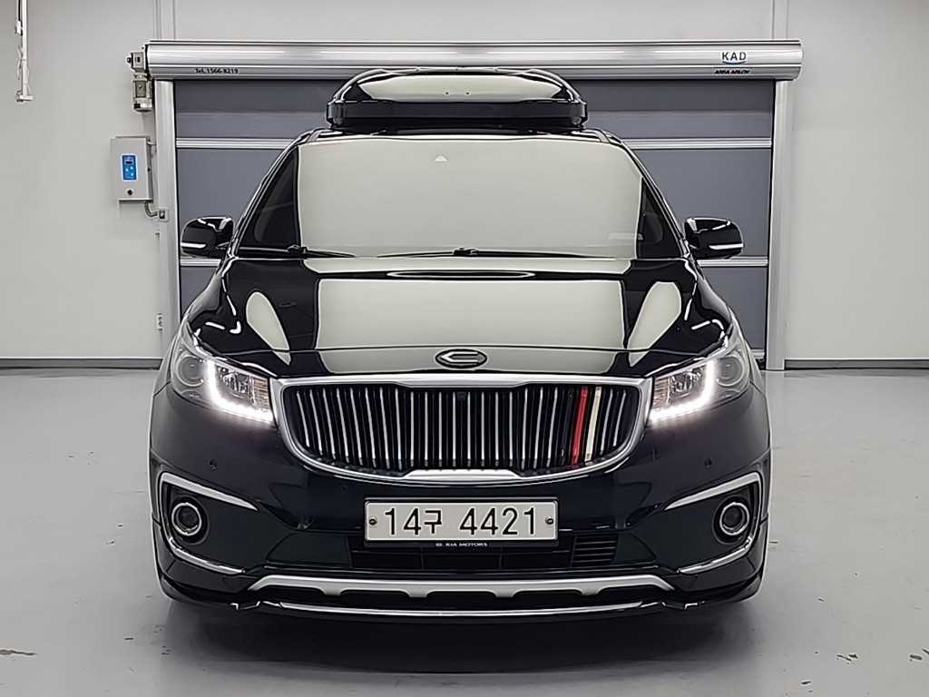 KIA Carnival - Vista 2