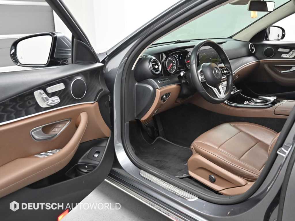 Mercedes Benz E class - Vista 11