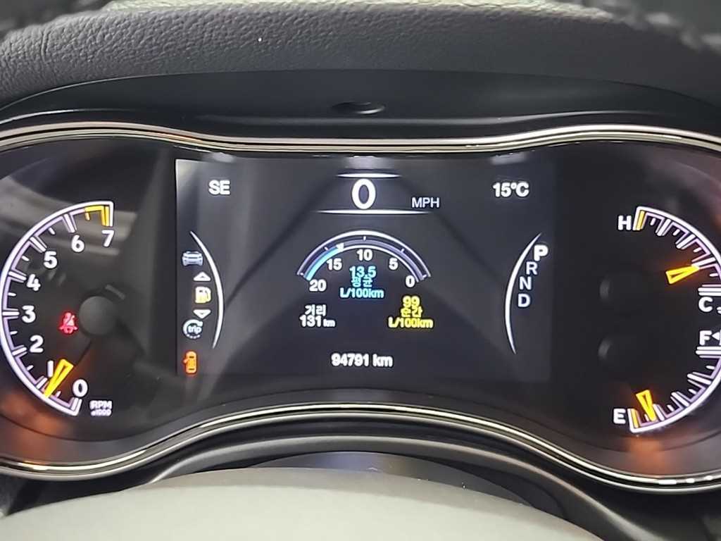 Jeep Cherokee - Vista 6