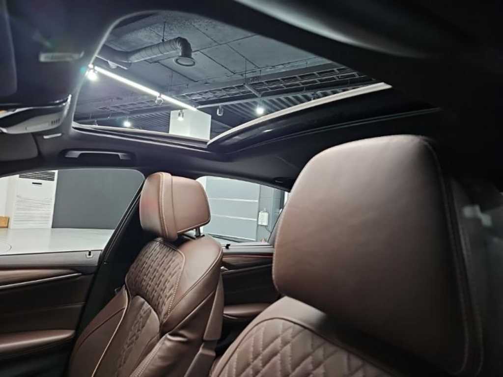 BMW 5 Series 2018 Gris - Importación desde Corea - HF Imports Iquique - Foto 14