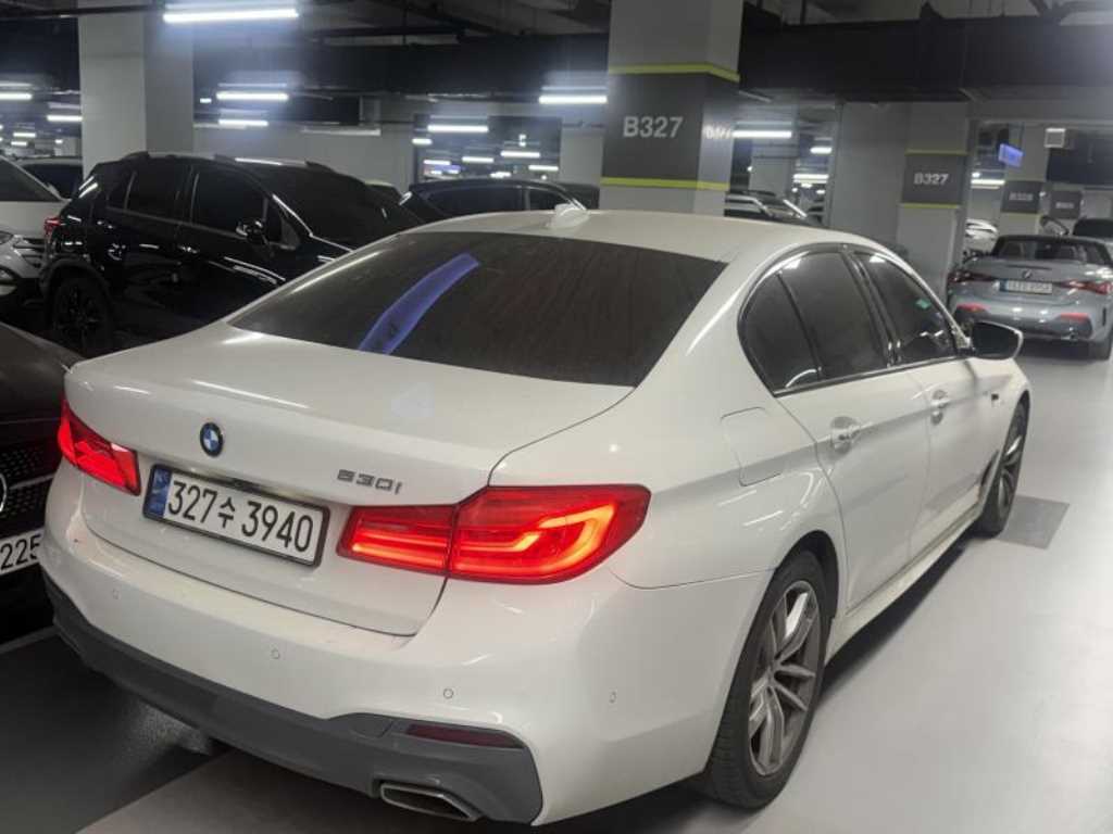 BMW 5 Series - Vista 3