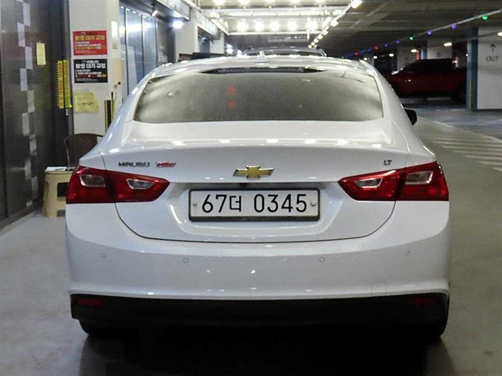 Chevrolet Malibu - Vista 5