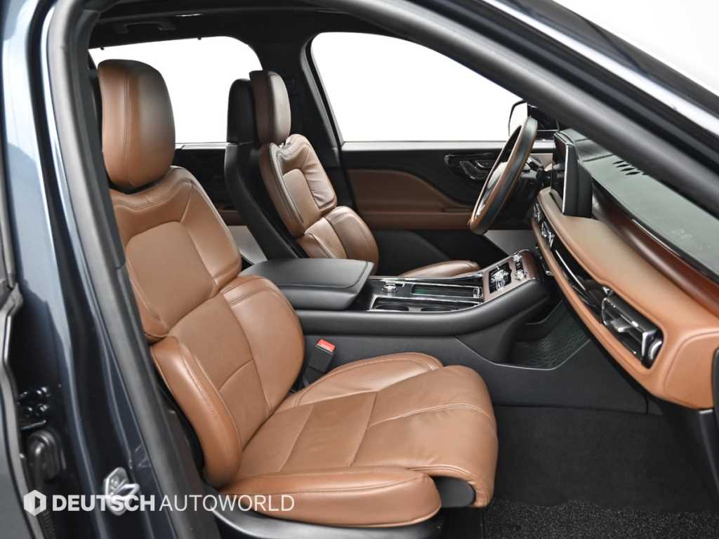 Lincoln Aviator - Vista 10