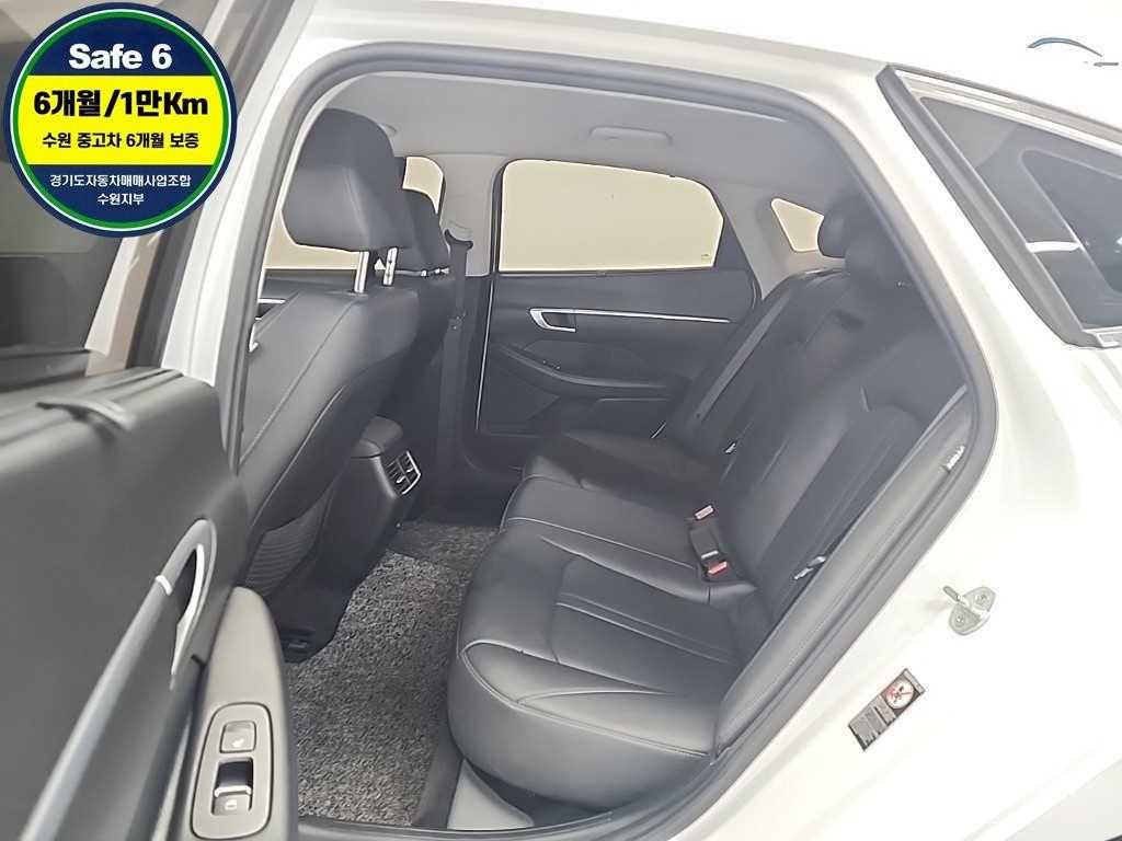 HYUNDAI Sonata - Vista 12