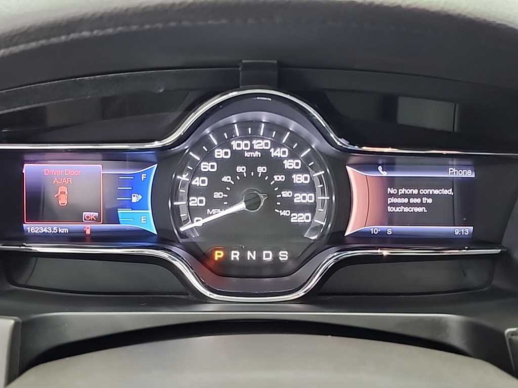 Lincoln MKS - Vista 6