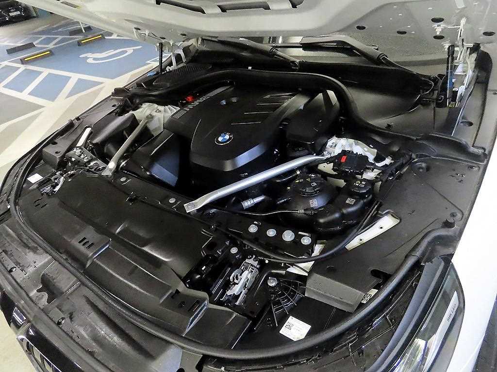 BMW 5 Series 2024 Blanco - Importación desde Corea - HF Imports Iquique - Foto 19