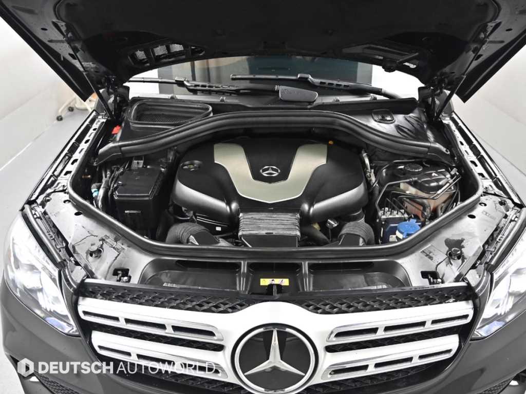 Mercedes Benz GLS Class - Vista 6