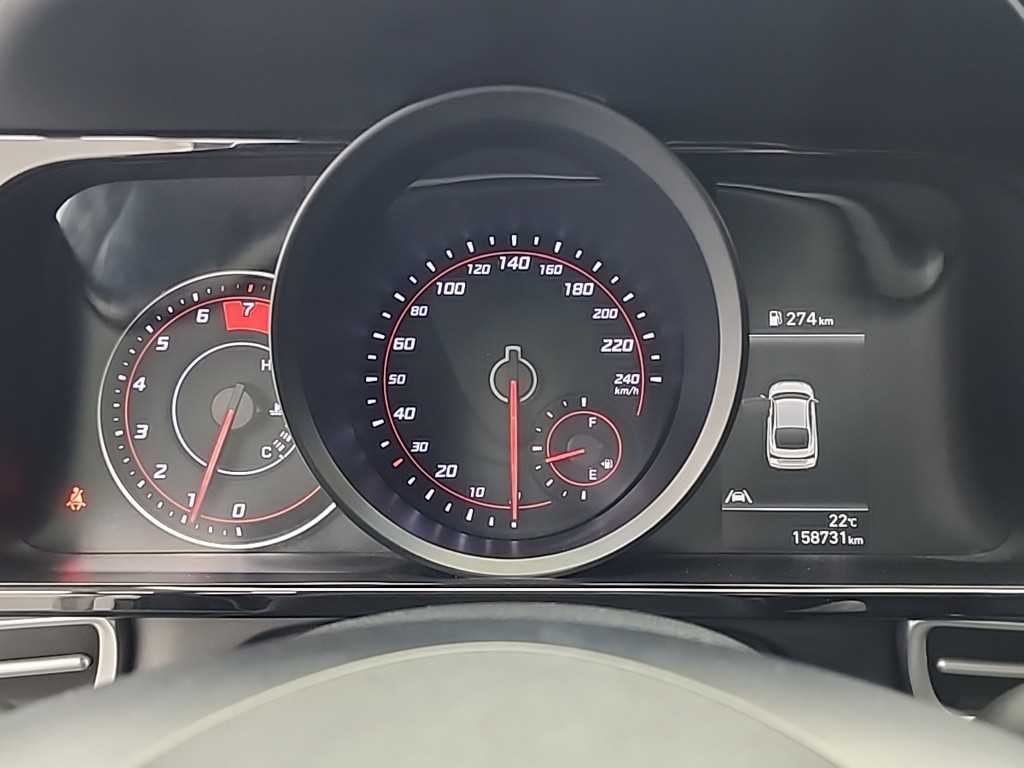 HYUNDAI Avante - Vista 6