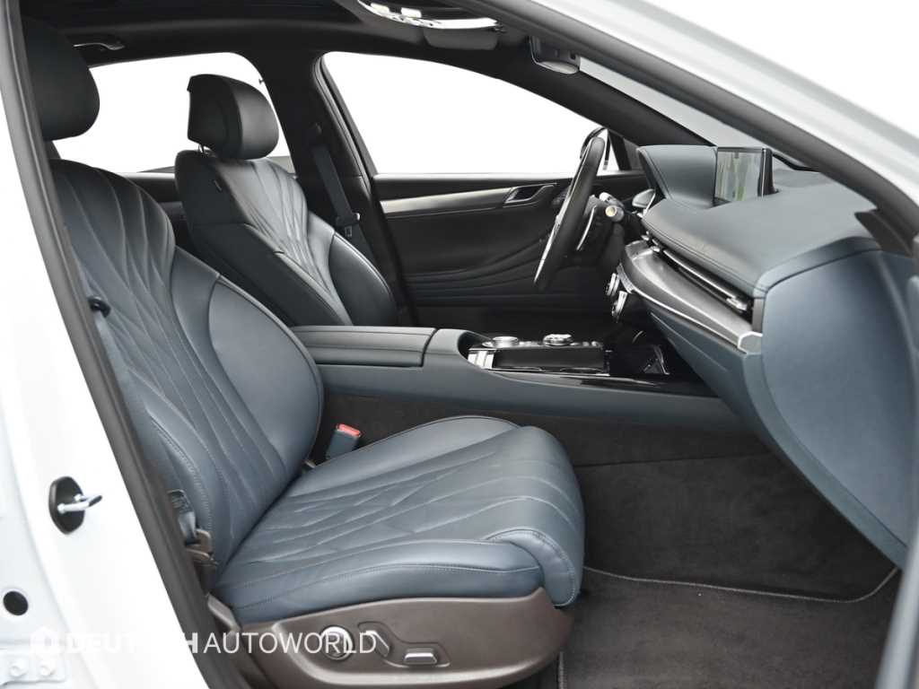 Genesis G80 - Vista 10