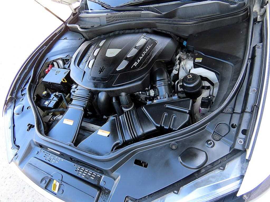 Maserati Levante 2017 Blanco - Importación desde Corea - HF Imports Iquique - Foto 19