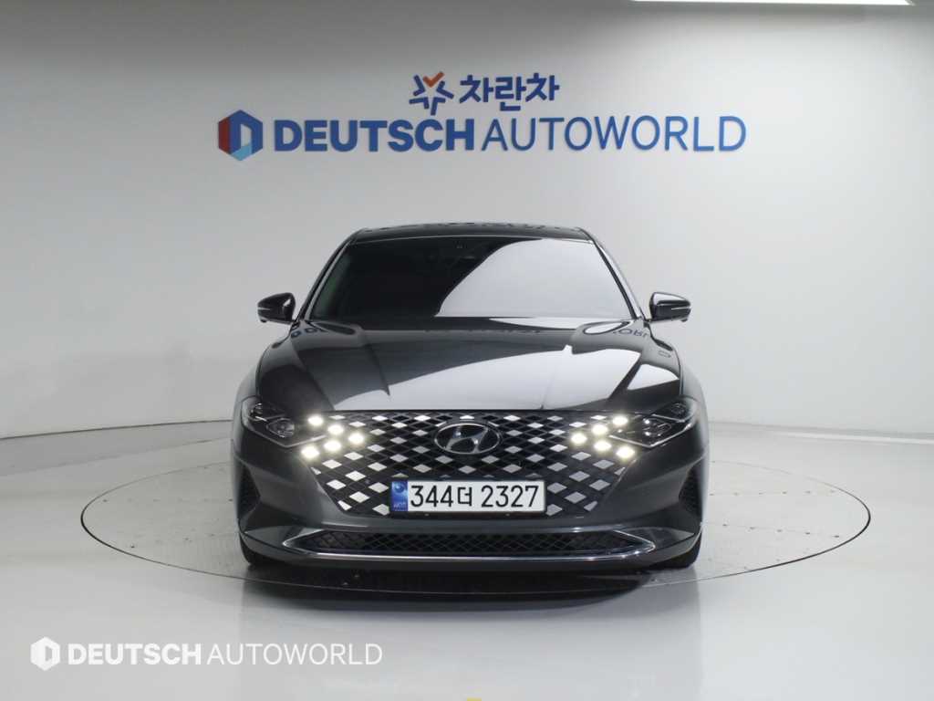 HYUNDAI Grandeur - Vista 3
