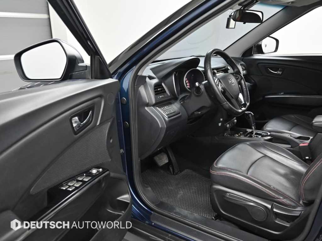 Ssangyong Tivoli - Vista 11