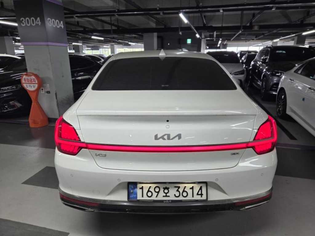 KIA K9 - Vista 2